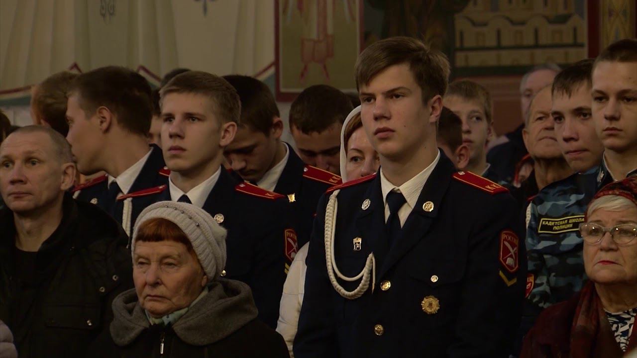 главы владимирской и кузбасской митрополий совершили Божественную Литургию в Знаменском соборе