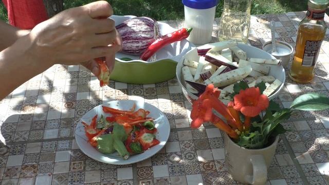 Маринованные баклажаны с болгарским перцем. Вкусный салат. Пряная закуска.