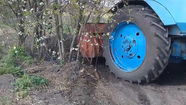 Трактор с лопатой смотреть онлайн