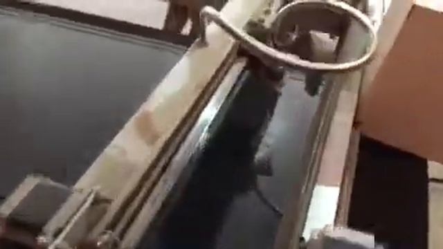 Работа гравировального станка по граниту. Нанесение портретов на памятники смотреть онлайн