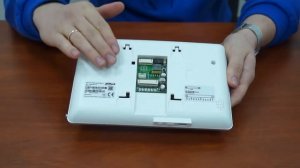 Обзор на IP домофон от компании Dahua DHI-VTH5221DW-S2