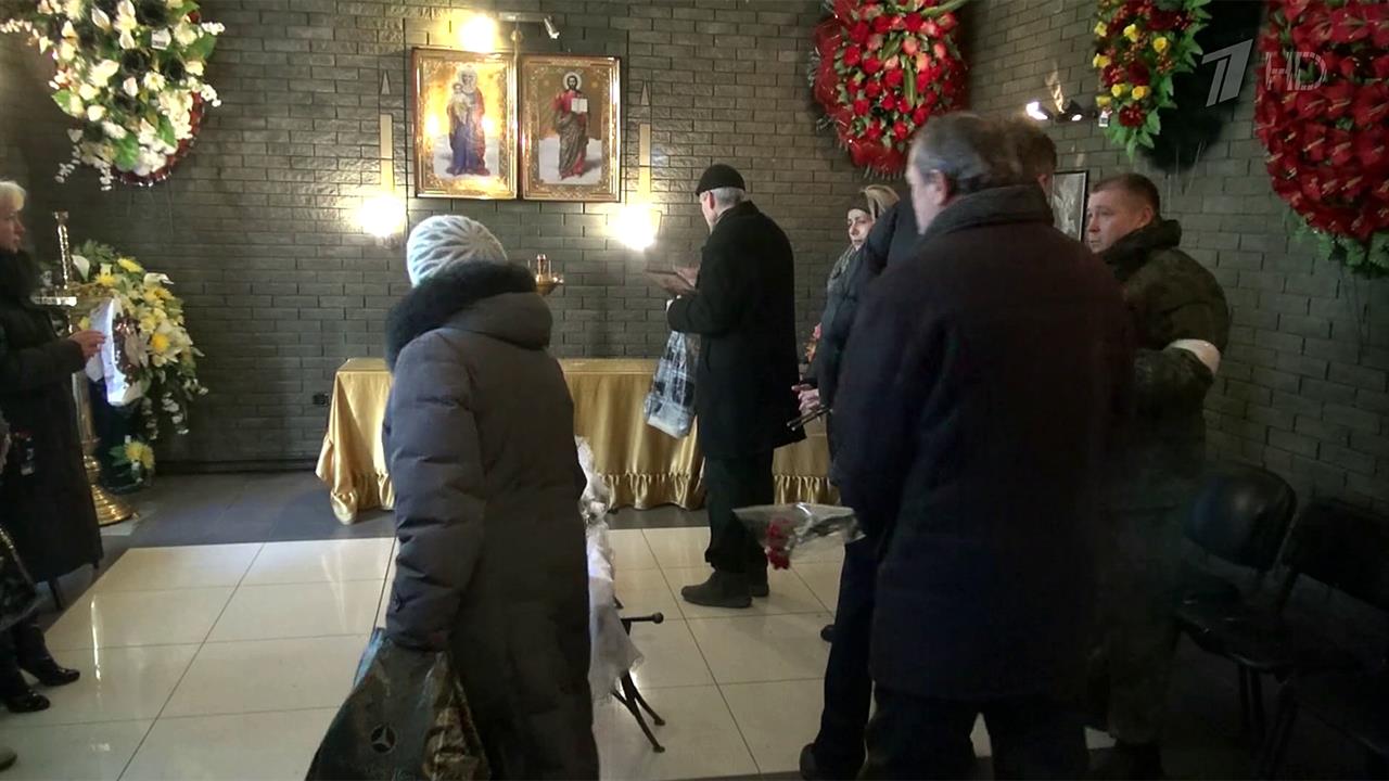 Видео прощания с погибшими. Прощание с погибшими на Украине военными. Прощание с погибшими детьми в Донецке 2014 года.