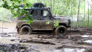 По Бездорожью на УАЗах, засели в болоте, Стоковая Шеви Нива, Буханка, Крузак, Land Rover