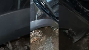 Как открыть люк крышку бензобака на Volvo v90 cross country.Заклинило,не открывается крышка бака.ч2