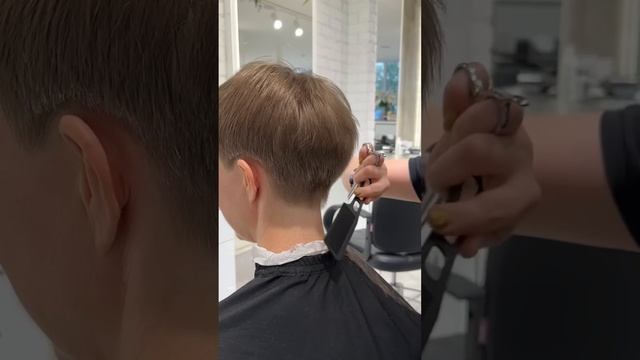 Преображение для Алёны от топ-стилиста Юлии Шалуновой #hairstyle #стрижка #женскаястрижка #допосле