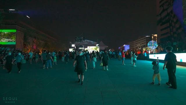 The new Gwanghwamun Square reopened in nearly two years | Travel Seoul 4K HDR смотреть онлайн