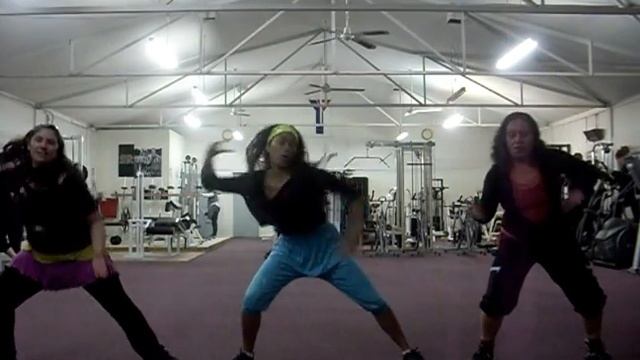 Zumba With Julianna (NEW WARM UP)Zumba City Fitness Crew. Turn all the lights on T/Pain смотреть онлайн