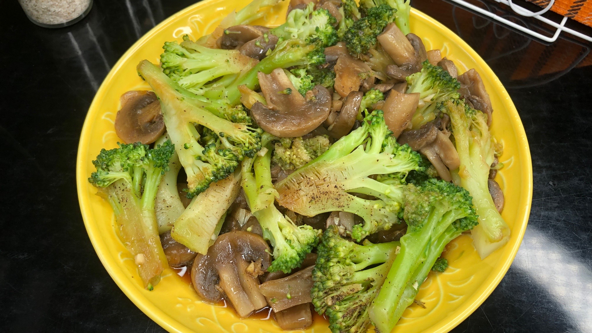 Брокколи с грибами в соевом соусе | брокколи рецепты | рецепты просто.mp4