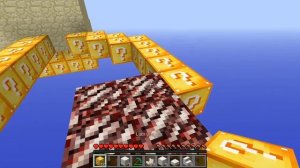 Нубик и Профессионал на Скайблоке из Лакиблоков ВЫЖИВАНИЕ В МАЙНКРАФТ! Троллинг ловушка Нуби и Про