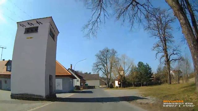 D: Hütten. Stadt Grafenwöhr. Landkreis Neustadt an der Waldnaab. Ortsdurchfahrt. April 2015 смотреть онлайн