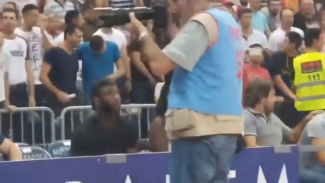 Американка попала на баскетбольный матч в Европе