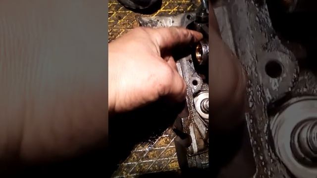 Обрыв клапана на ЯМЗ-240 Р. смотреть онлайн