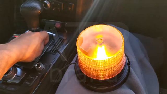 Маяк проблесковый светодиодный, оранжевый Стробоскоп, крепление на магните и на винтах. смотреть онлайн