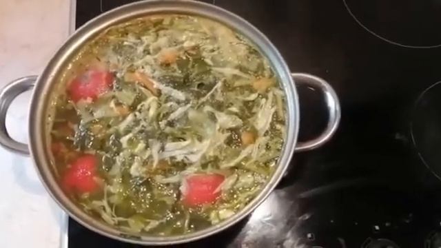 Зелёные щи с щавелем
