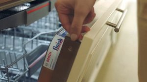 Заботьтесь о реках, экономя воду с посудомоечными машинами Bosch и капсулами Finish