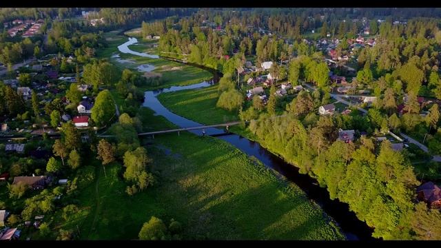 Вечер в Военном  городке, посёлок Сиверский, июнь 2017.