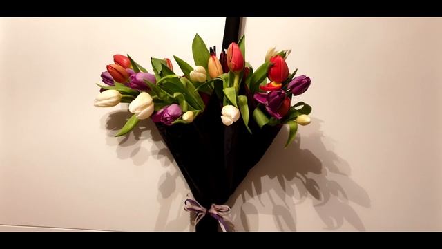 Как красиво подарить цветы? Просто, быстро, красиво. Рецепт в подарок смотреть онлайн