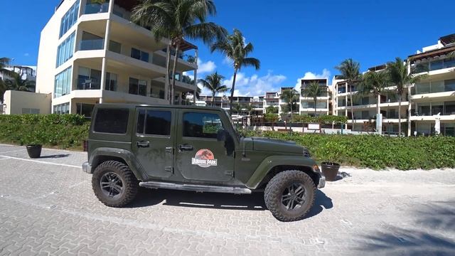 Идём на пляж Плая Дель Кармен (Мексика) смотреть онлайн