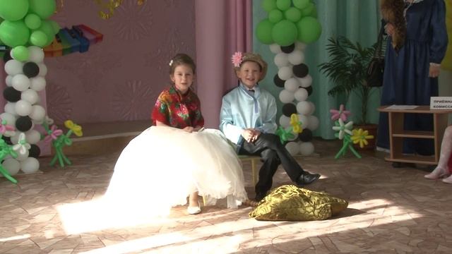 Клип "Детский садик лучший самый в нашем городе родном!" смотреть онлайн