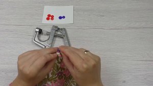 Установщик кнопок с Алиэкспресс. Обзор щипцов для установки пластиковых кнопок заклепок на одежду