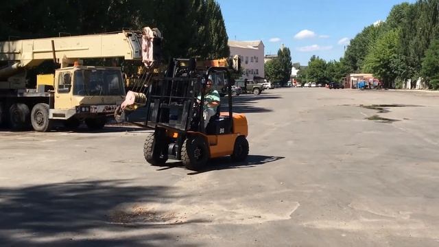 Вилочный погрузчик Hangcha (HC) CPCD30N-RG5 смотреть онлайн