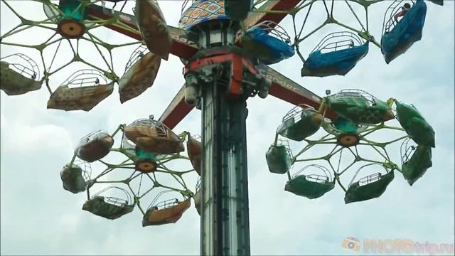 Аттракцион "Condor" в Siam Park Sity в Бангкоке смотреть онлайн