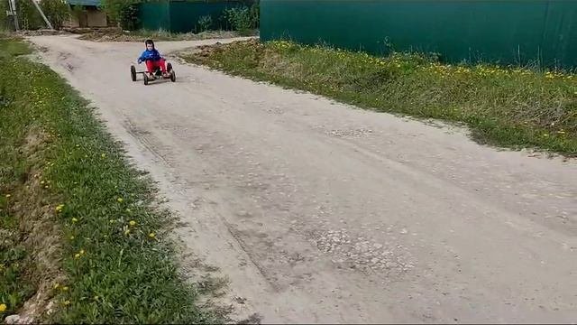 Детский электротрицикл