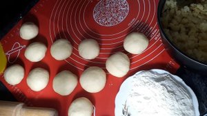 РЕЦЕПТ ПИРОЖКИ НА КЕФИРЕ ПУШИСТЫЕ КАК ПУХ ГОТОВЬТЕ СРАЗУ 2 ПОРЦИИ