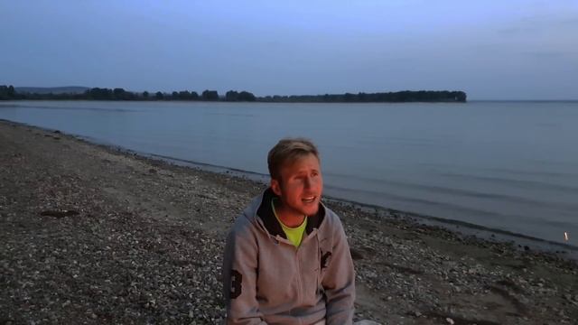 В тихий вечер склоняю я колени в тиши. смотреть онлайн