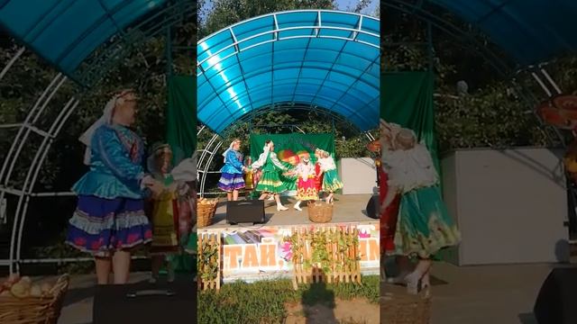 Танцевальный номер группы А-соль-Ярмарка