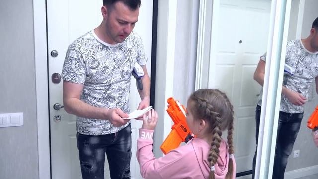 Инопланетный СИРЕНОГОЛОВЫЙ стащил мои вещи в реальной жизни !