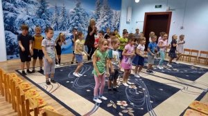 "Новый год -  ёлка, шарики, хлопушки"