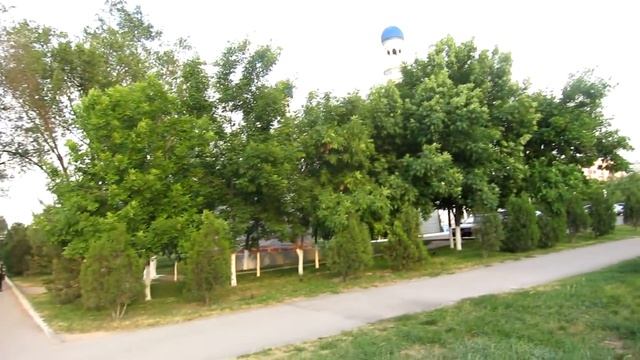 Тараз (Джамбул) Прогулка: Почтамт, Православный храм, Мечеть, Баласагун, и бывш мебельный, 1 мкрн.