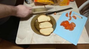 Как сделать бутерброды со шпротами