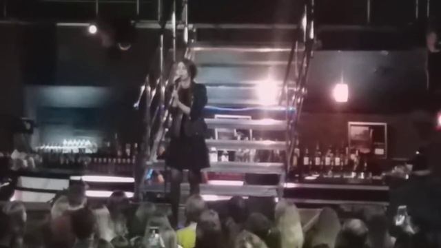 "Один у каное" : У мене немає дому смотреть онлайн