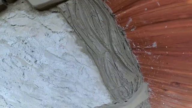 Декоративная штукатурка дачного домика , с элементами старого дерева. из цемента. смотреть онлайн