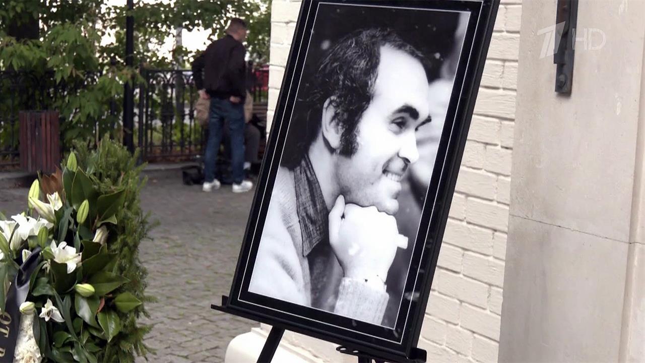В Москве сегодня прощаются с уникальным режиссером и сценаристом Глебом Панфиловым