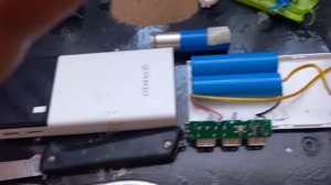 вскрыли повербанк DEMACO