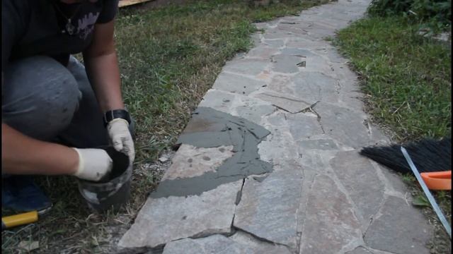Ремонт садовой дорожки из природного камня. Самостоятельно. Результатом довольна.
