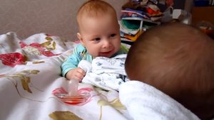 Весело икает )