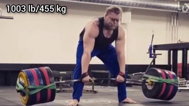 This Nurse Deadlifted 500 KG! With Reverse Bands смотреть онлайн