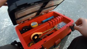 Зимний окунь на безмотылку. Рыбалка перед Новым Годом