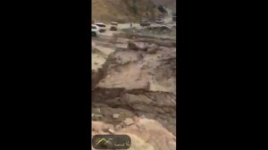 Сель. Селевой поток. Сель сносит все на своем пути.