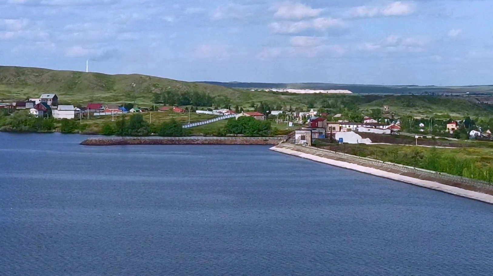 Плотина магнитогорск. 2 Плотина Магнитогорск. Река Урал в Магнитогорске. Первая плотина Магнитогорска. Дамба Магнитогорск.