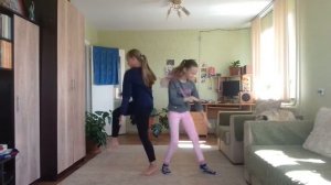 Танец под песню монатика увлиувт