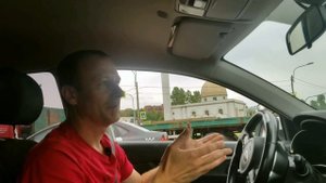 Большой перекресток, несколько пересечений, широкие разделительные полосы - как повернуть налево?