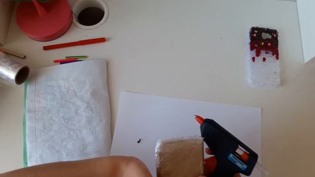 Чехол для телефона из горячего клея.Часть 1 смотреть онлайн