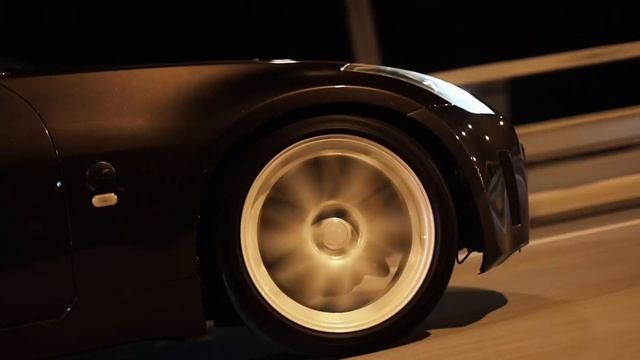 Nissan 350 z Canon r 5 - 50 mm f 1.2 смотреть онлайн