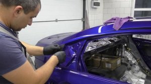 MAZDA6: Как поклеить пленку на рамки дверей!!!