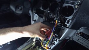 Mazda 6. Замена динамиков, изготовление подиумов. Антискрип консоли.